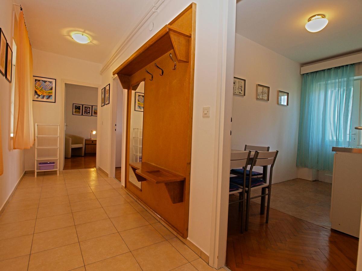 Apartment Silva 1133 Pula Exterior photo